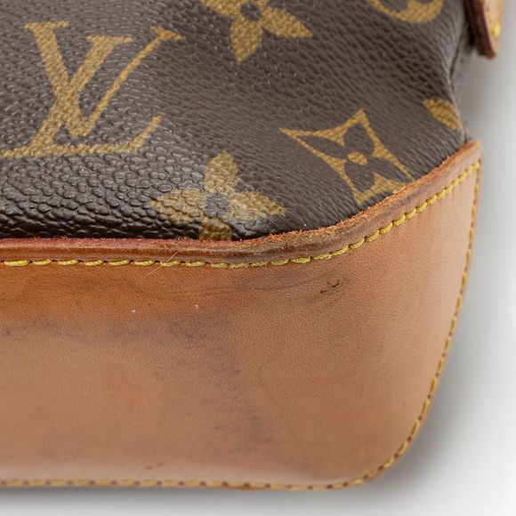 Louis Vuitton Vintage Monogram Canvas Trotteur Shoulder Bag - Picture 12 of 15